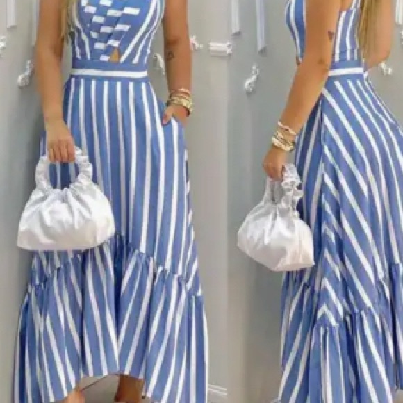 Navy & White Geometric Halter Maxi Dress – Summer Sleeveless Flowy Fit - Picture 1 of 2